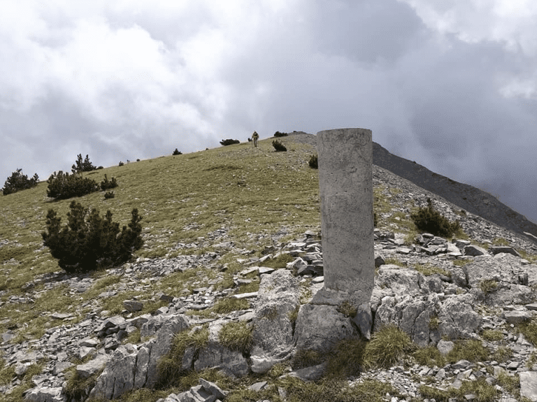 Κορυφή Σημαιοφόρος